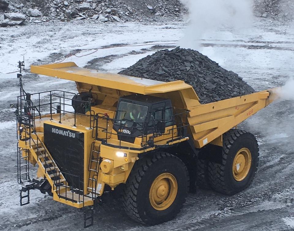 Первый в России самосвал Komatsu HD1500-8 запущен в работу